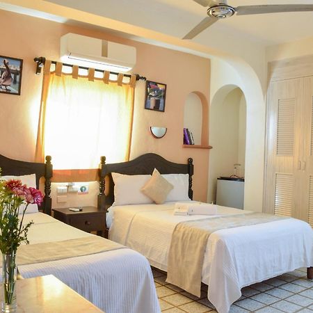 Hotel Bucaneros Isla Mujeres Exterior photo